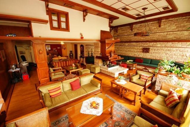 Hotel Elvetia Karpenísion Extérieur photo