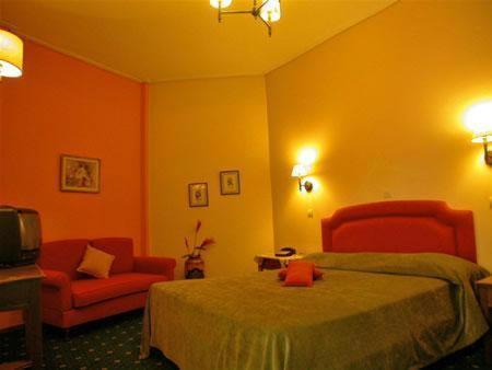 Hotel Elvetia Karpenísion Extérieur photo